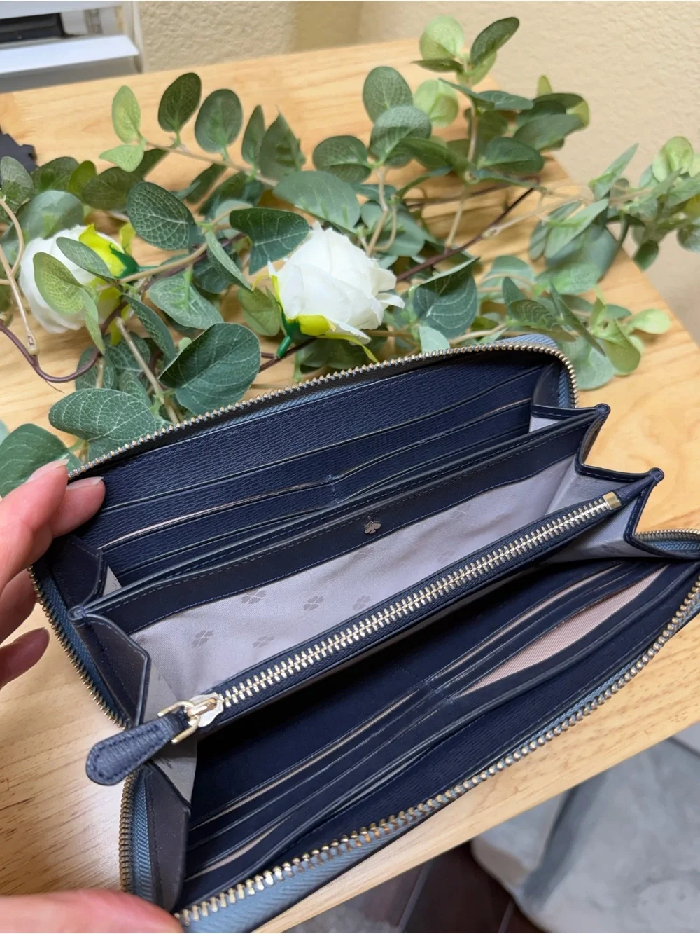 Katr Spade Zip Around Wallet